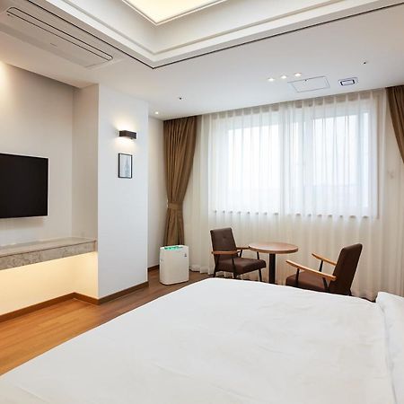 Noble Stay Hotel Kvangdzsu Kültér fotó